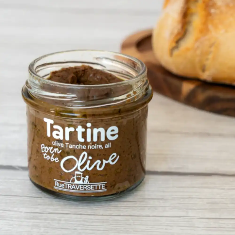 BORN_TO_BE_OLIVE_-_WEB